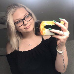 Meet your Posher, Keri